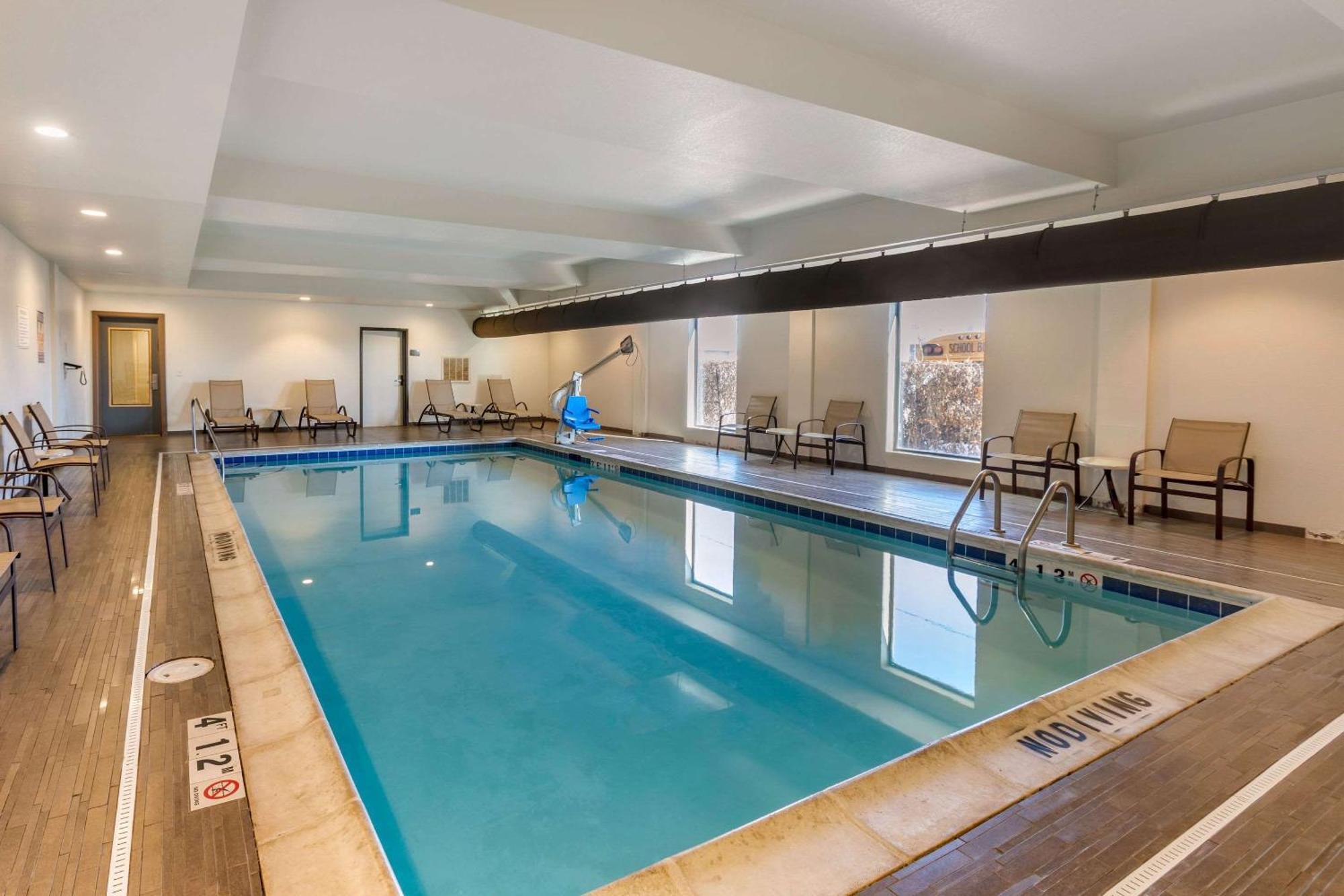 Comfort Suites Near Denver Downtown Екстер'єр фото